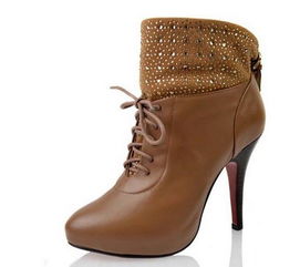 怡達鞋業(yè)產品圖片 怡達鞋業(yè)店鋪裝修圖片